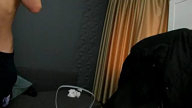 TroyWadee webcam