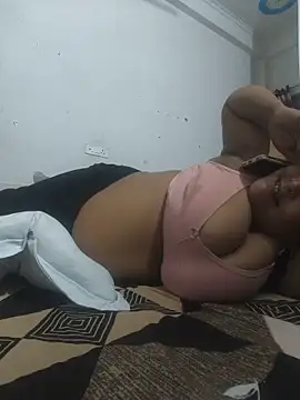 DesiRiya568 webcam