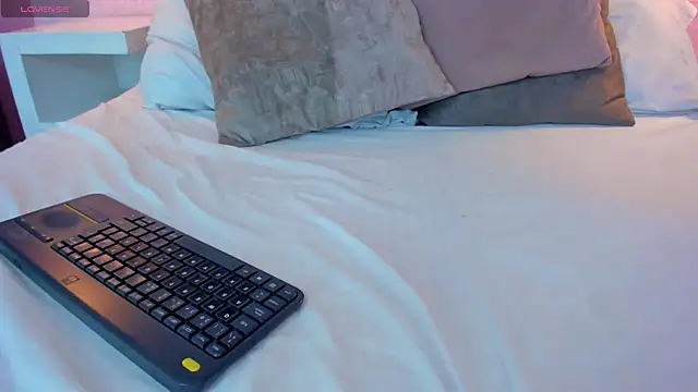 SeamPresley webcam