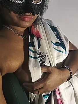 DIRTYSECRET_QUEEN_07 live cam on StripChat