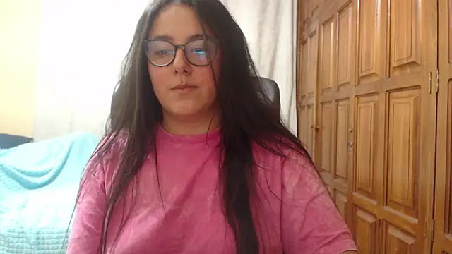 Venus_cat_ live cam on StripChat