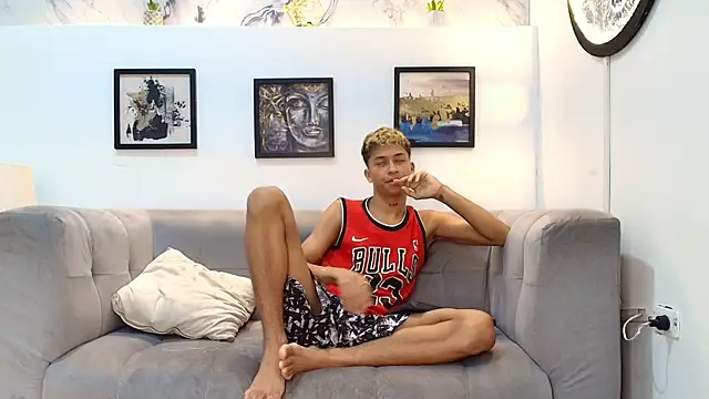 GOLD_BOYS webcam