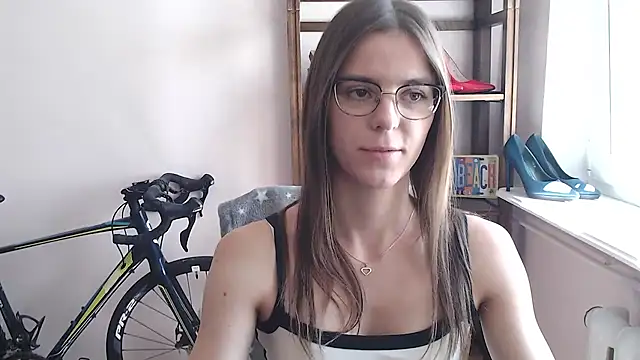 love_megi live cam on StripChat