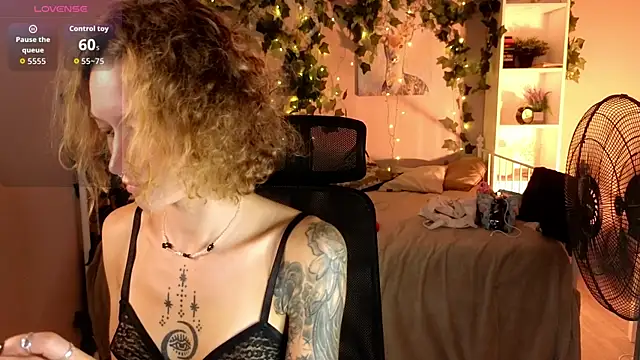 __grace__ webcam