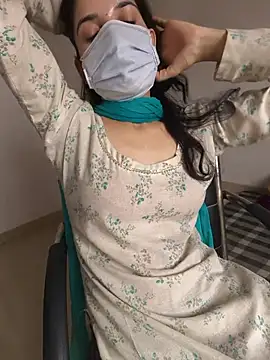 zoya_baby_ webcam
