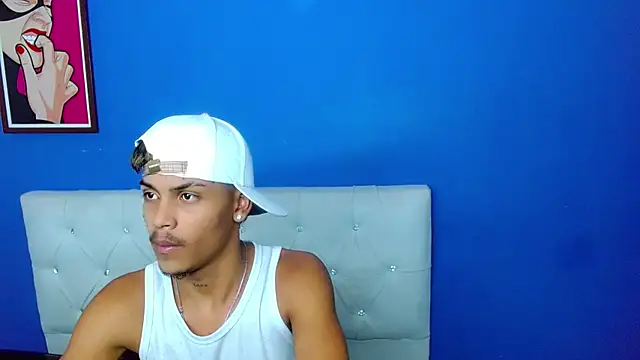 Angel_foxc13 webcam