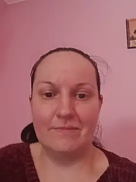BustyLadyAlma webcam