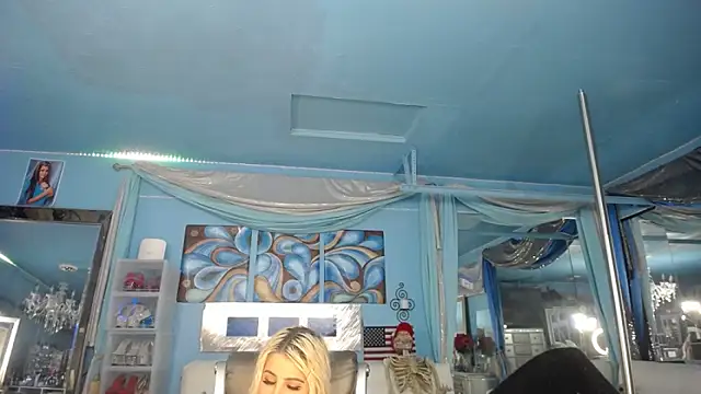 ADRIANNA_FOX webcam
