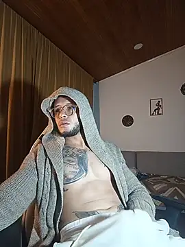 sebastian_horny webcam