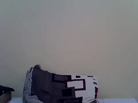 prettyy_joy live cam on StripChat