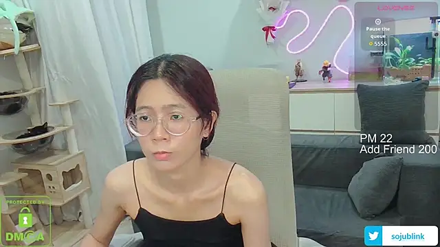 littlemiilk webcam