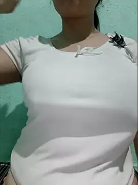 Shine_Mai