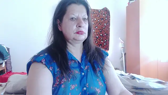 ExtasyMature live cam on StripChat