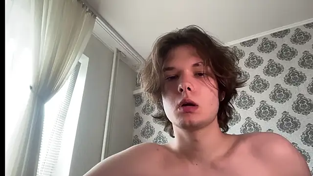 tomasdickpick (M twink) - take off a T-shirt