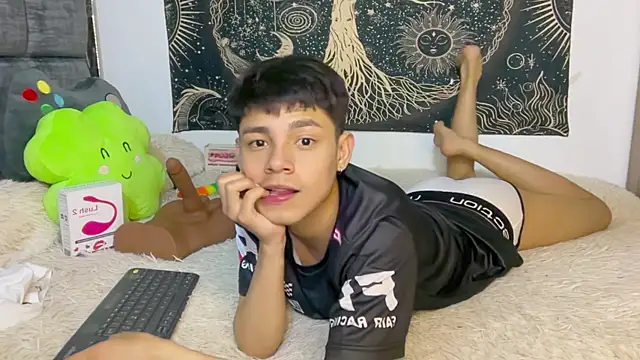 Andy_Belier23 live cam on StripChat