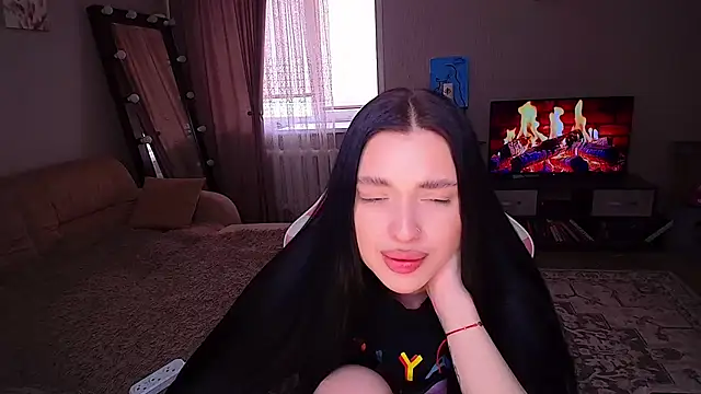 yoursLina webcam