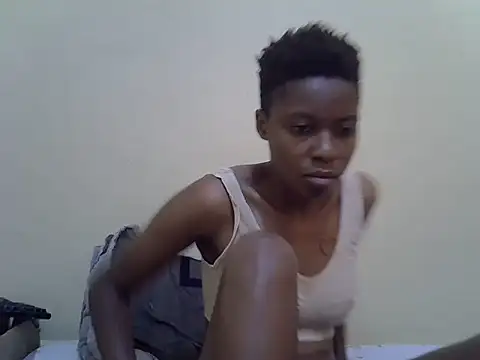 prettyy_joy live cam on StripChat