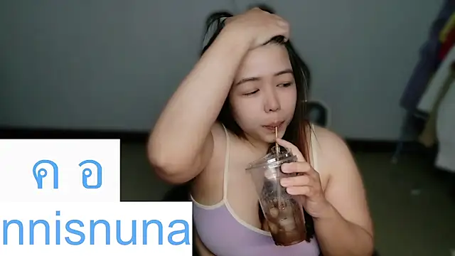 nunanunanuna webcam