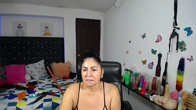 mature_bigboobs10 webcam