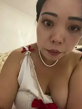 tutu13145 live cam on StripChat