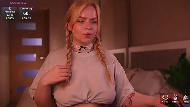 LisaLove3 webcam