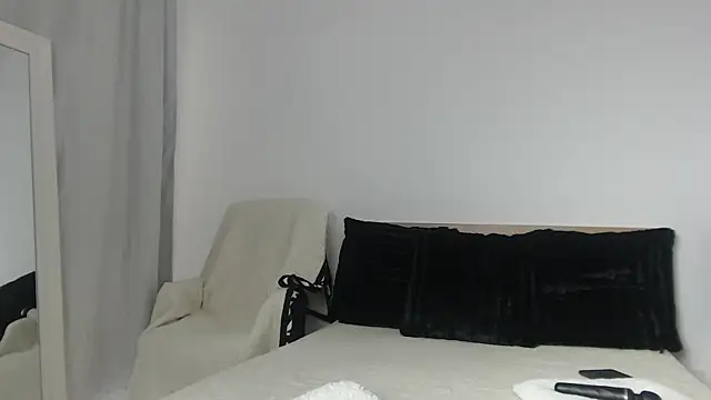 Layla23a webcam
