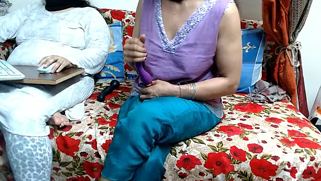 amrozia live cam on StripChat