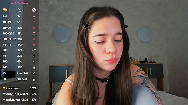 Butterflys1268 live cam on StripChat