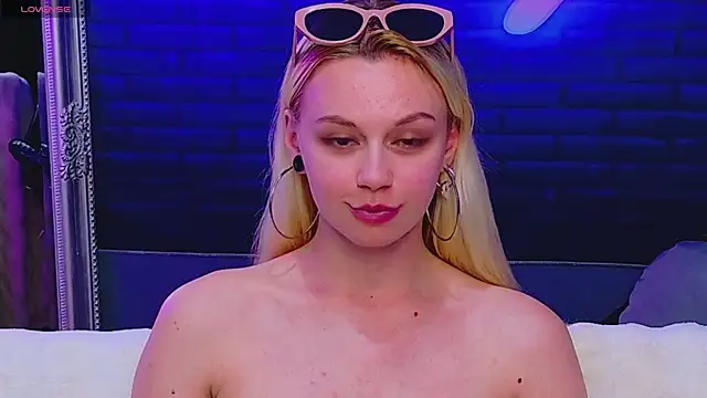 AlessiaCroft webcam