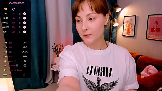 velvet_cherry_ webcam