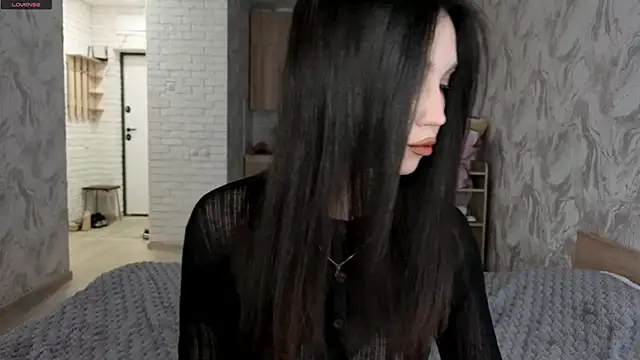Qwami_Amie webcam