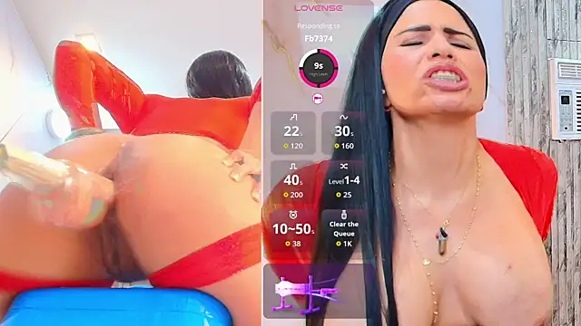 Isis_car0lina live cam on StripChat