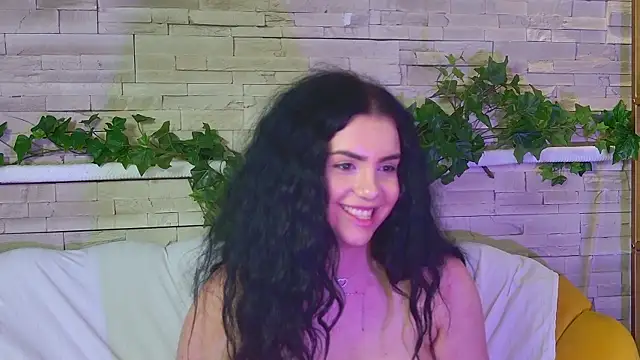 IngridMyst webcam
