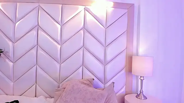 IsabellaPhil webcam