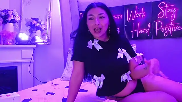 CataleyaStarr webcam