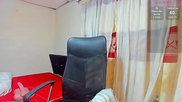 Kyliewarrior webcam