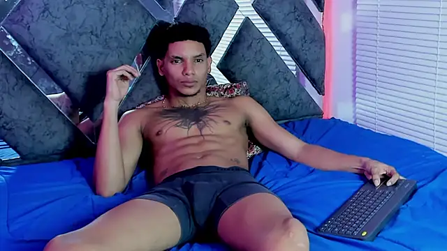 kai_storm77 webcam