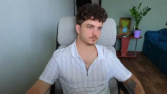 Remy_Miles webcam