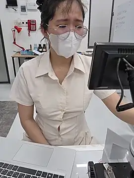 HinaLovely webcam