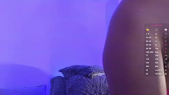 naty_saenz webcam