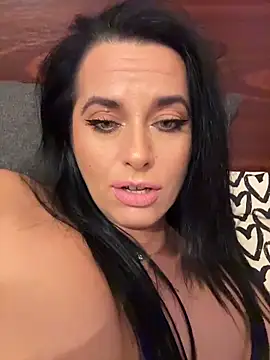 Hotmomcheckk_ webcam