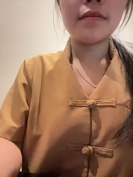 Bella_7777 webcam