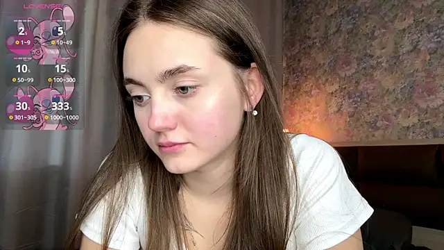 LoraDavi live cam on StripChat