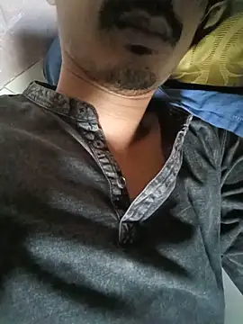 dreamtoungelick69 webcam