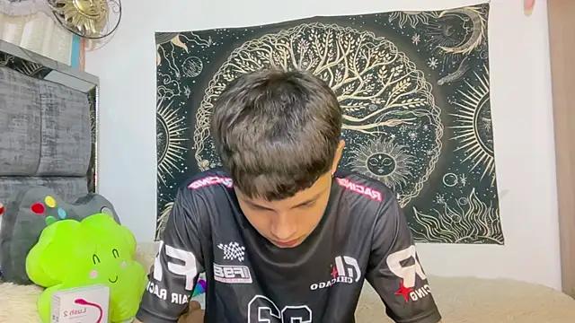 Andy_Belier23's live cam