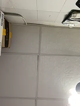 leoblazes live sex cam