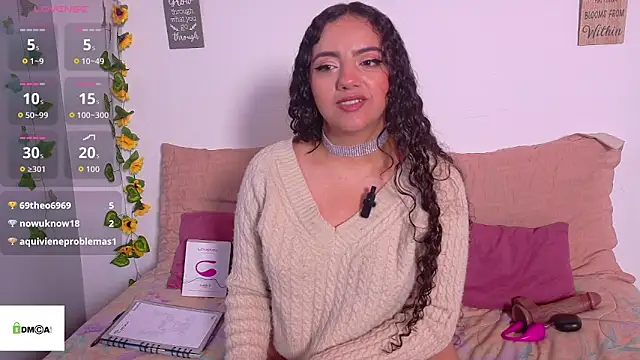 emiily_curly webcam