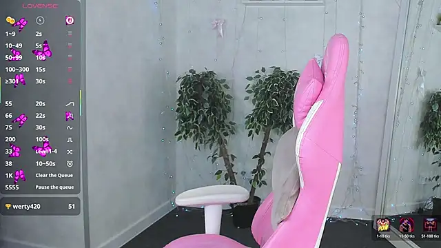 Virginia_Robinson live cam on StripChat