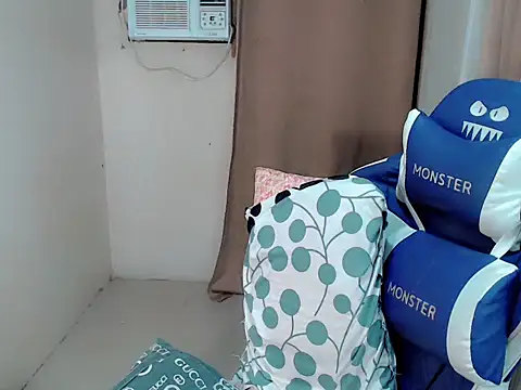 Ur_Goddes_Barbie webcam