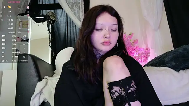 Lein_Bone live cam